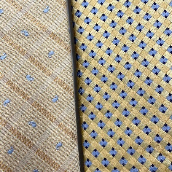 Bundle of two Michael kors neck ties - Picture 2 of 6